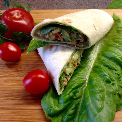 Тортилья с салатом из авокадо на завтрак. - Шаг 10