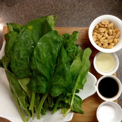 "Сумасшедший самурай", или шпинат под арахисовым соусом. - Шаг 1