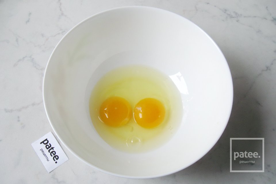 Капкейки со взбитыми сливками и малиновым джемом - Шаг 2