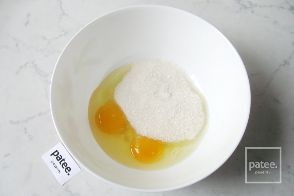 Капкейки со взбитыми сливками и малиновым джемом - Шаг 3