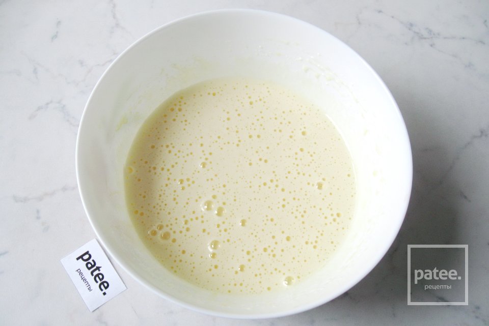 Капкейки со взбитыми сливками и малиновым джемом - Шаг 4