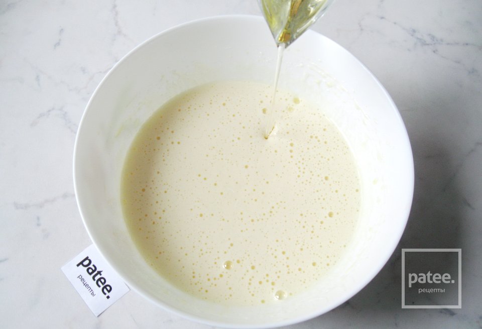 Капкейки со взбитыми сливками и малиновым джемом - Шаг 6