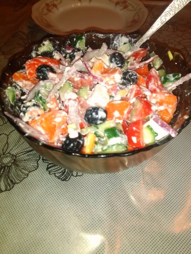 Салат "Греческий" с красным луком - Шаг 1