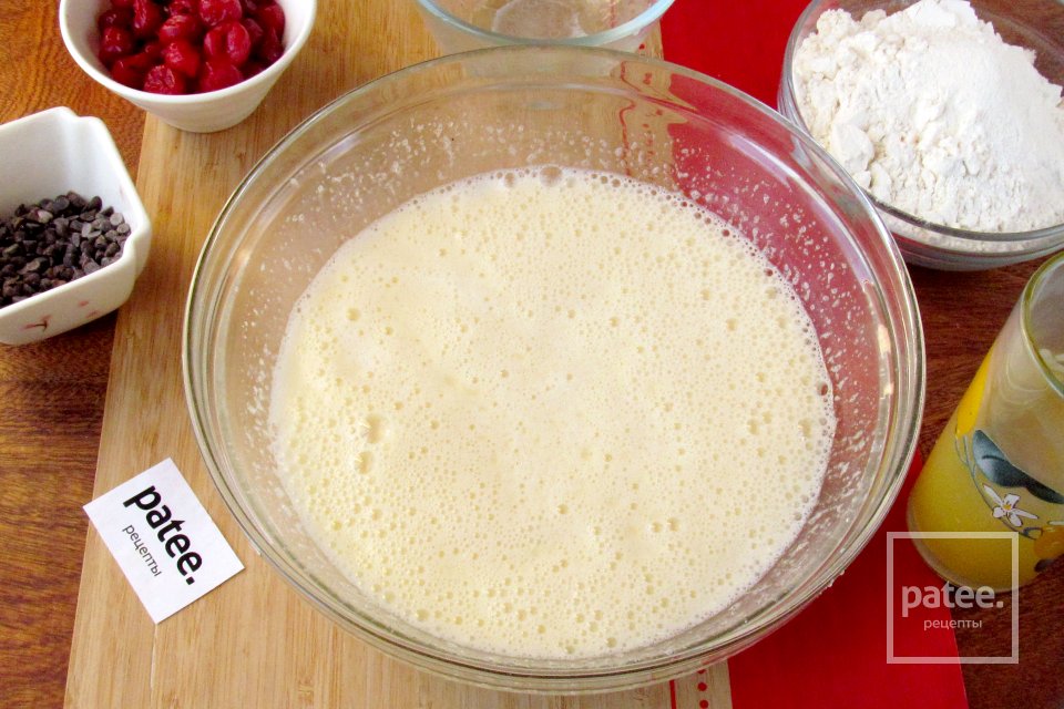 Кексы с вишней и шоколадом - Шаг 6