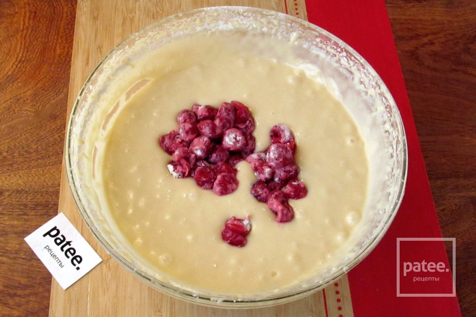 Кексы с вишней и шоколадом - Шаг 8