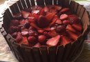 Тортик🍰🍫🍓(с шоколадом и клубникой)