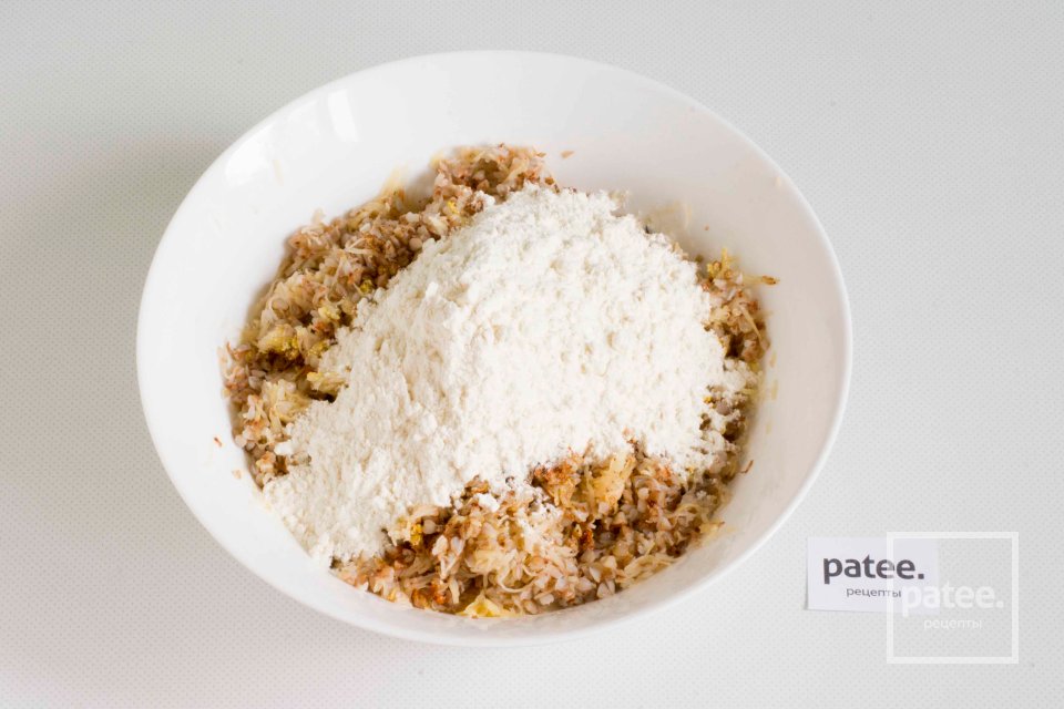 Вегетарианские котлеты из гречневой крупы и картофеля - Шаг 8