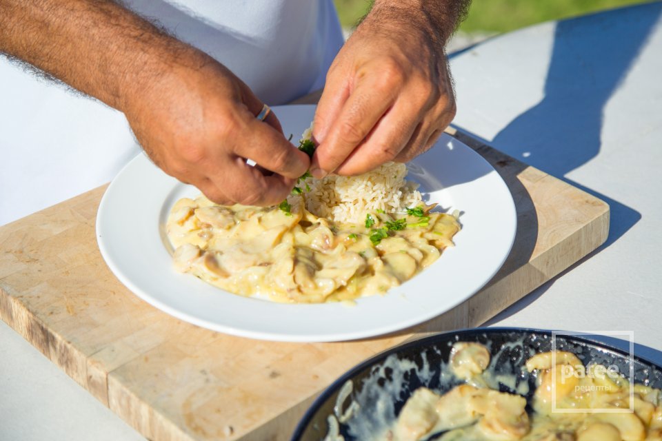 Ламби в сливочном соусе по-доминикански - Шаг 10