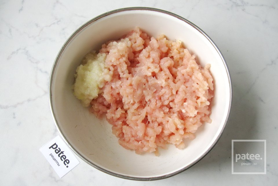 Куриные котлеты с овсяными хлопьями и шпинатом - Шаг 3