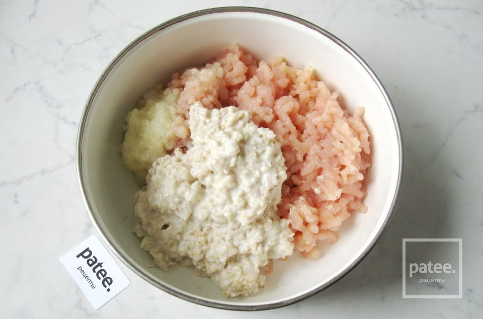 Куриные котлеты с овсяными хлопьями и шпинатом - Шаг 7