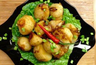 Молодой картофель по-японски.