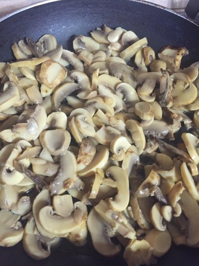 Салат " красная шапочка" 🍅 - Шаг 1