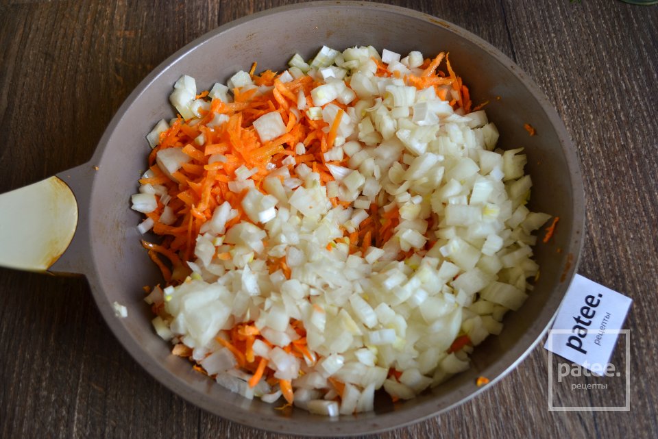 Карп запеченный в томатном соусе с овощами - Шаг 6