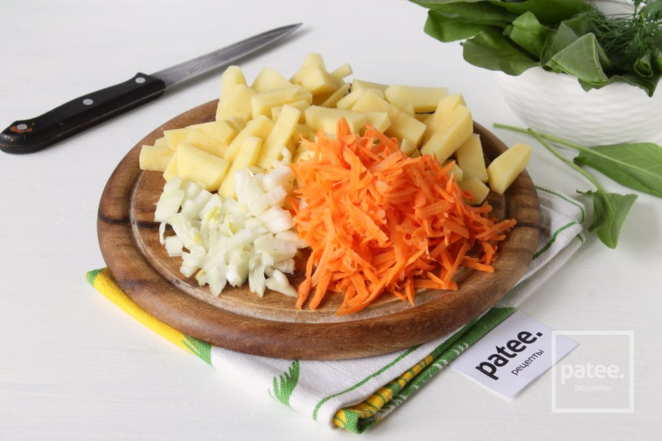 Зеленый борщ со щавелем - Шаг 2