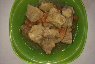 Тушеная свинина