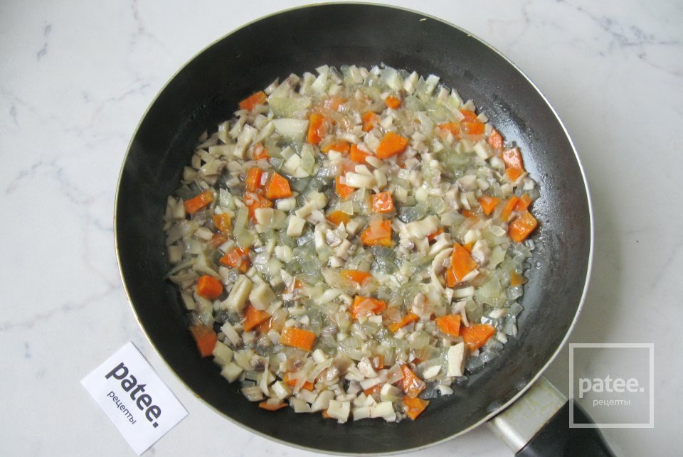 Свиной язык в сливочно-грибном соусе - Шаг 8