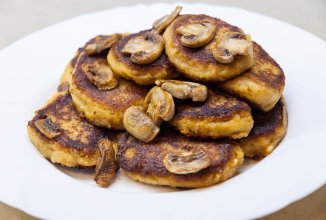 Постные котлеты с орехами