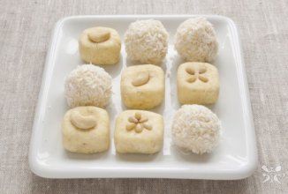 Индийские барфи с кокосом и молоком