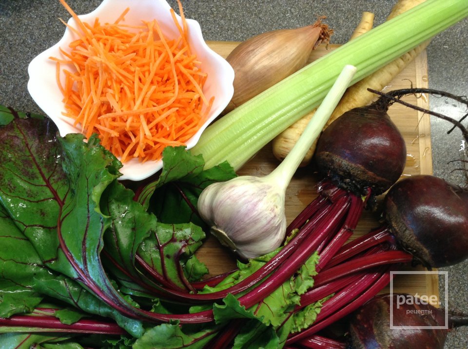 Нео - ботвинник из молодой свеклы. - Шаг 1