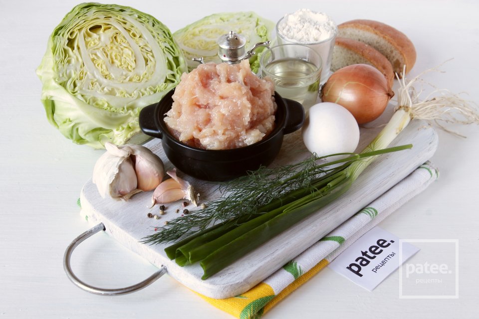 Куриные котлеты с молодой капустой - Шаг 1