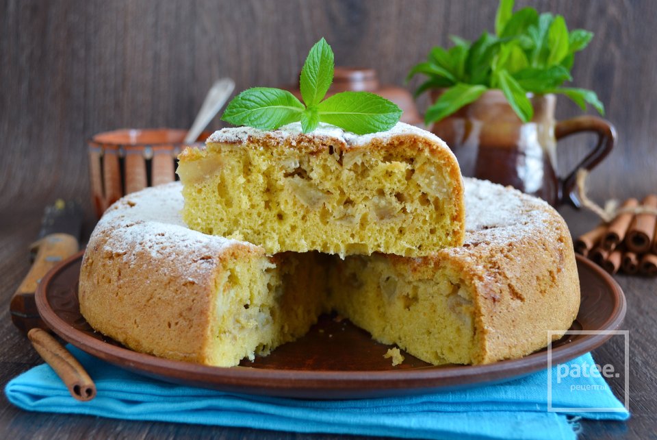 Нежный пирог с яблоками в мультиварке - Шаг 16