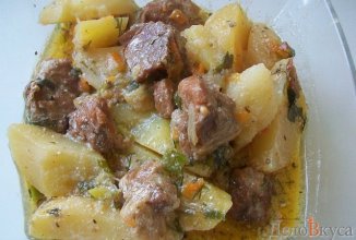 Тушёная картошка с мясом