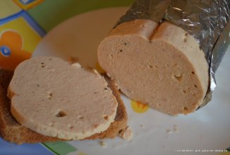 Домашняя вареная куриная колбаса