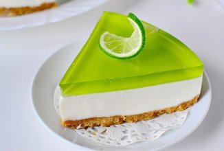 Желейный торт из киви и сметаны