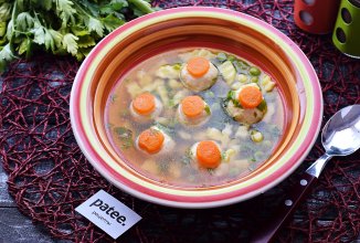 Диетический суп с индюшиными фрикадельками