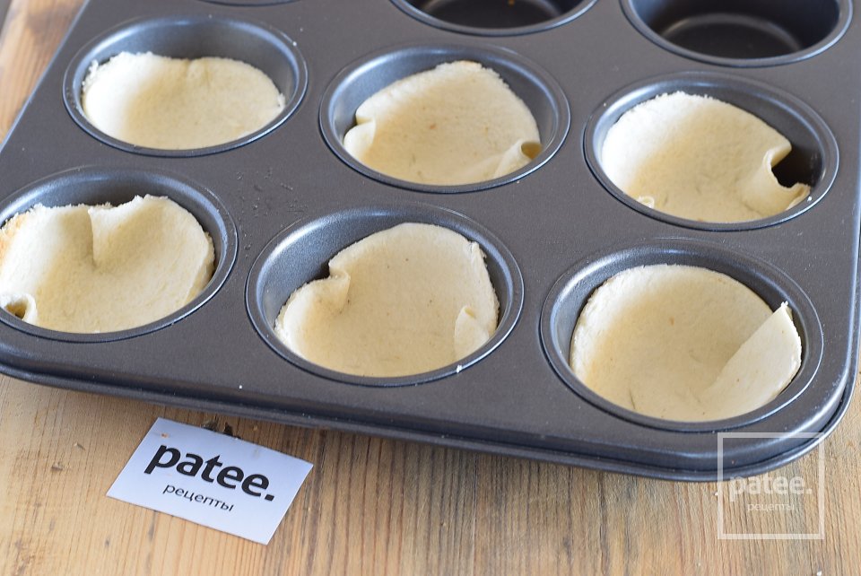 Закусочные корзинки из тостового хлеба - Шаг 5