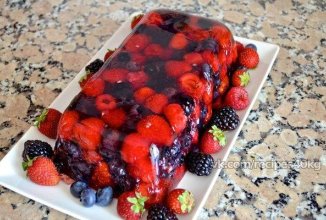 Ягодный террин