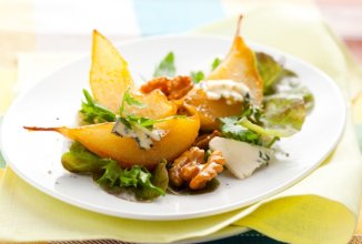 Салат с грушей в шампанском.