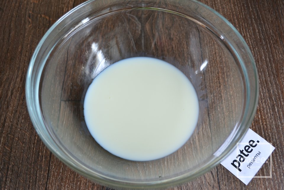 Десерт из песочного печенья, маршмэллоу и карамельного крема - Шаг 2