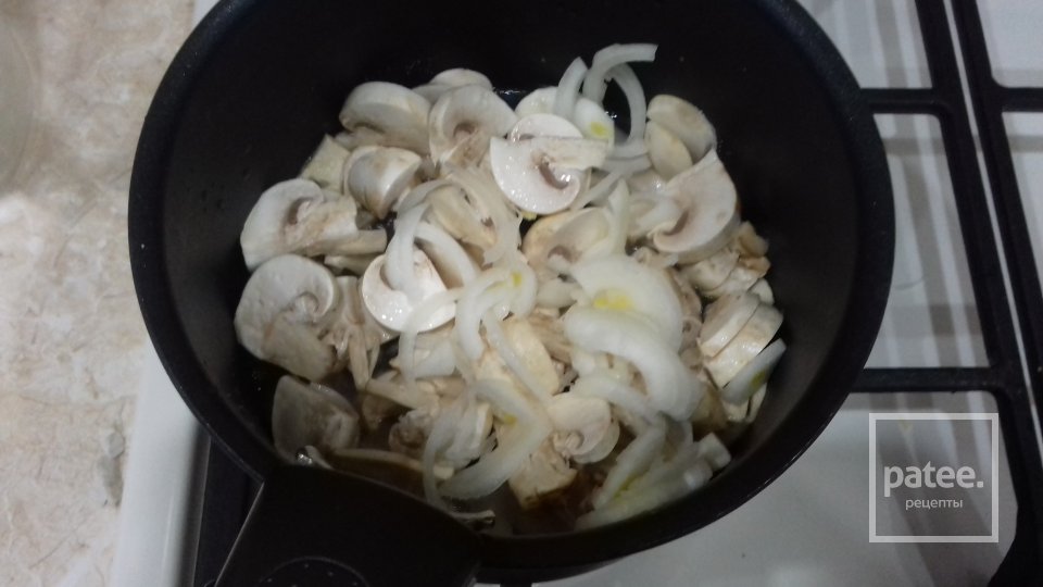 Курица с грибами на "Подушке" - Шаг 2