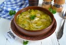 Легкий куриный суп с лапшой