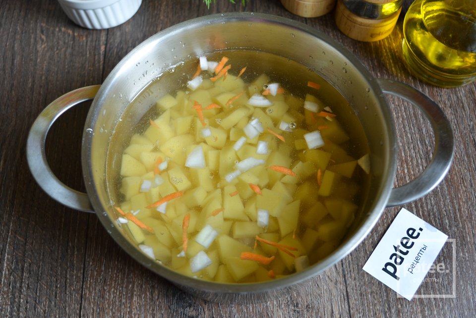 Легкий куриный суп с лапшой - Шаг 9