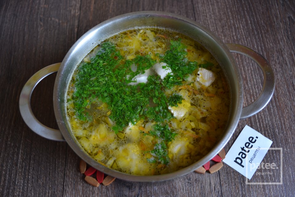 Легкий куриный суп с лапшой - Шаг 13