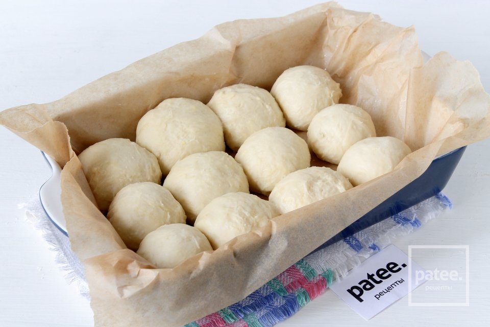 Пампушки с чесноком и зеленью - Шаг 11