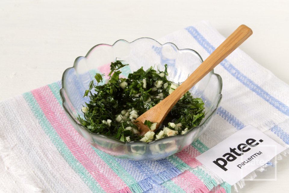 Пампушки с чесноком и зеленью - Шаг 13