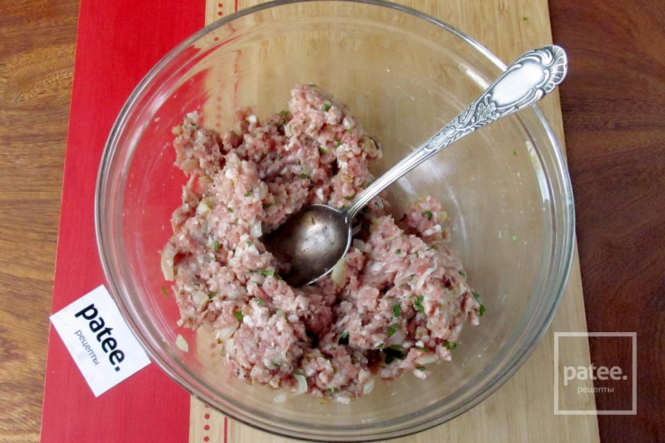 Рулетики из молодой капусты с фаршем в мультиварке - Шаг 6