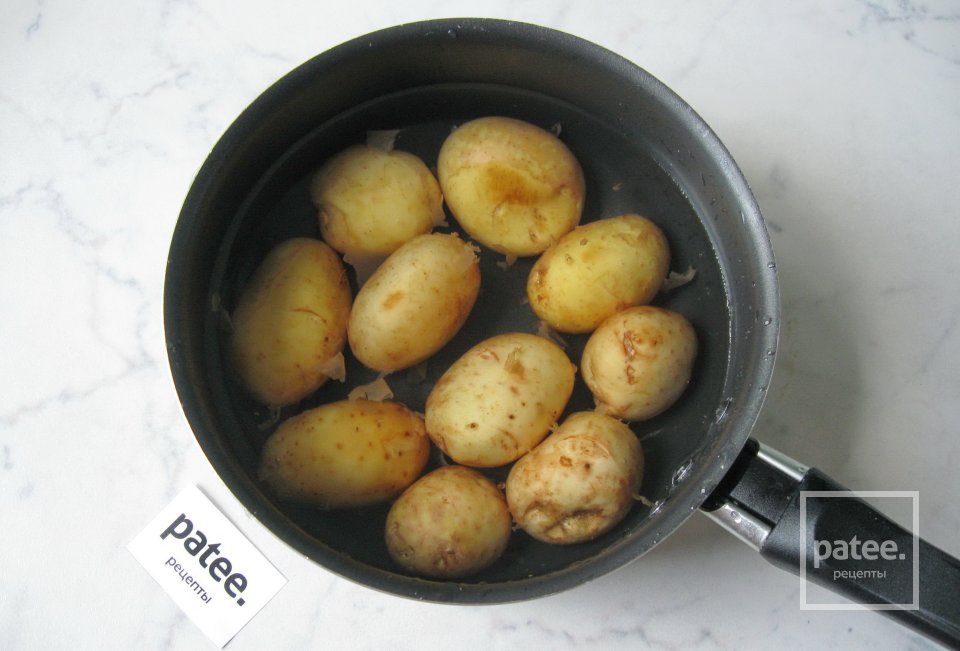 Куриная грудка в сырном соусе с молодым картофелем - Шаг 13