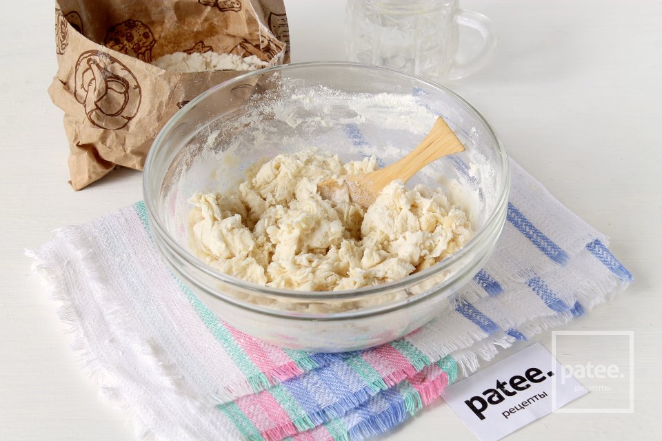 Вареники с творогом и малиной - Шаг 4