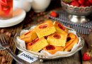 Пирог с клубникой на кефире