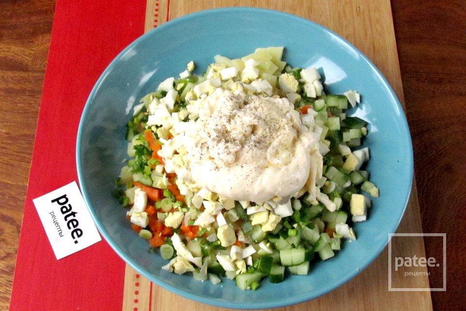 Салат с красной рыбой и икрой - Шаг 9