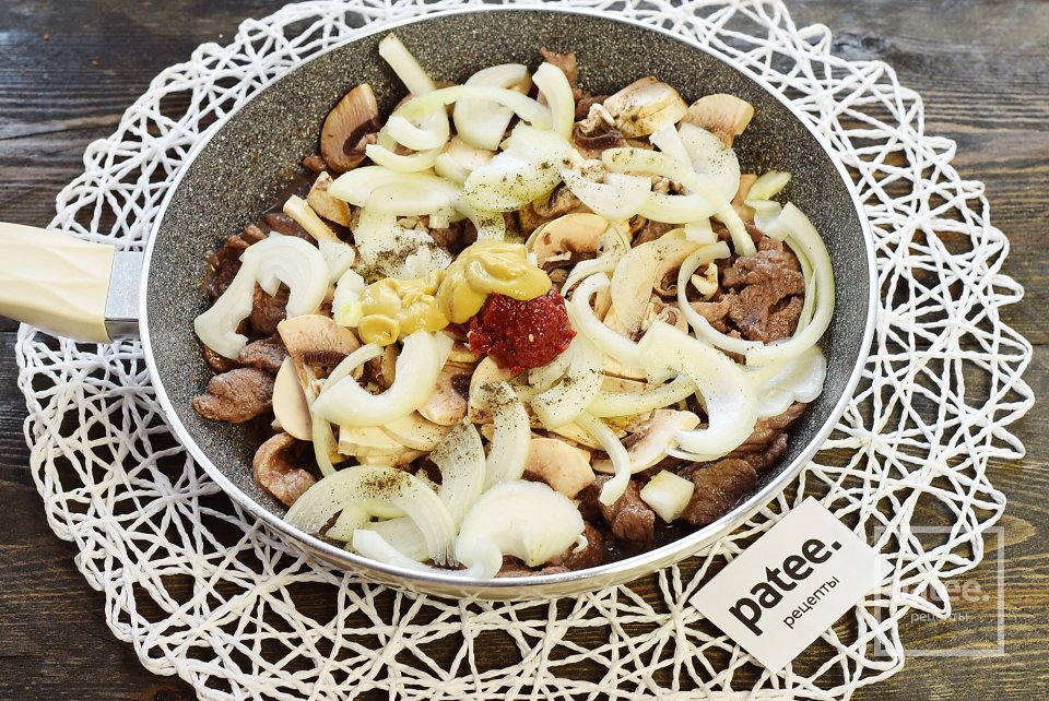 Бефстроганов из свинины - Шаг 9