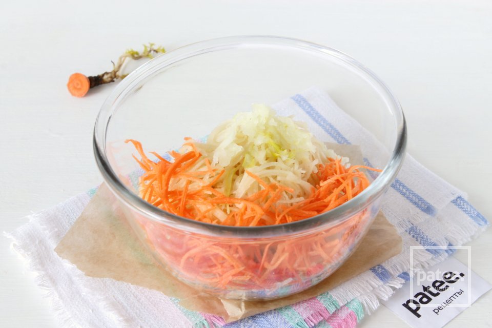 Овощные вафли на кефире - Шаг 4