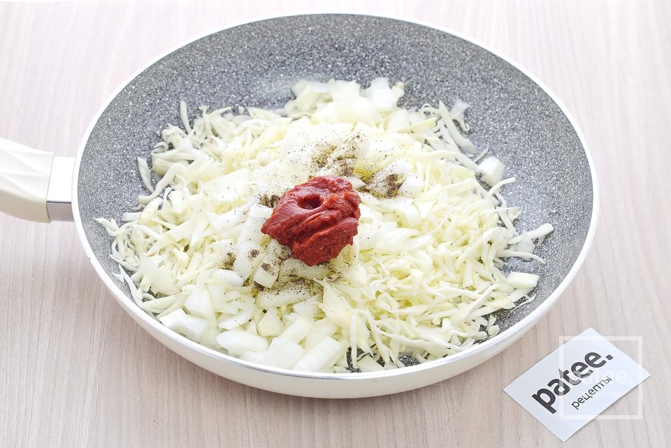 Капустный заливной пирог на майонезе - Шаг 6