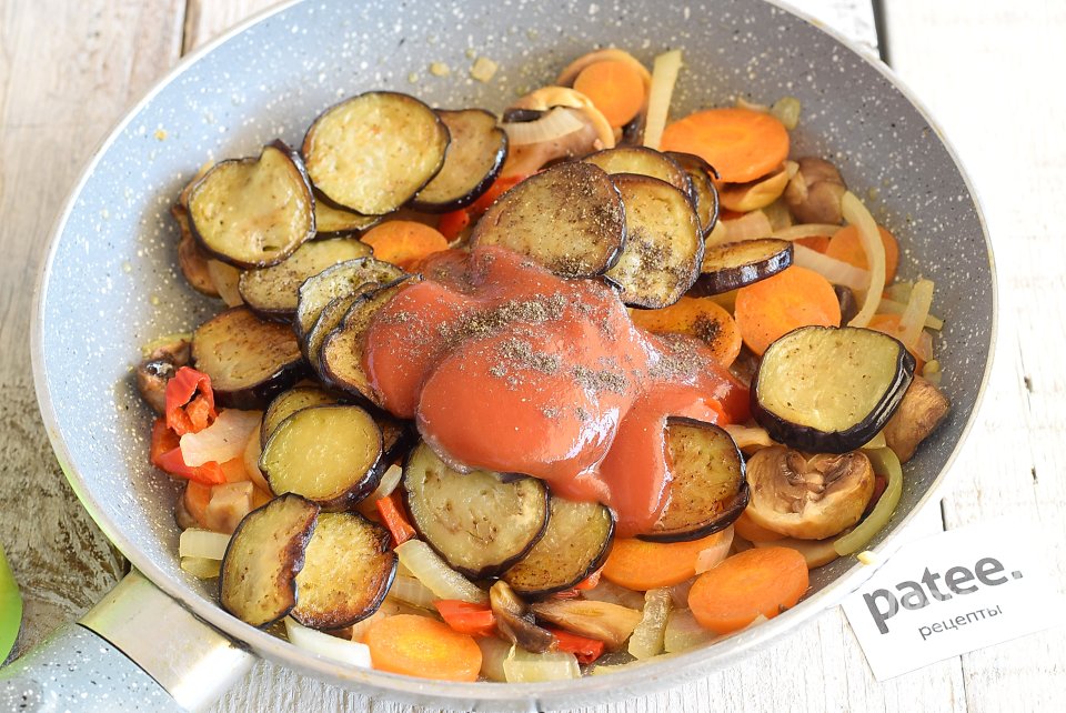 Баклажанная икра с грибами - Шаг 14