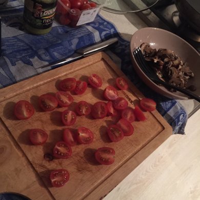 Паста с королевскими шампиньонами, курицей и Черри под соусом песто🌟👌🏻😌 - Шаг 4