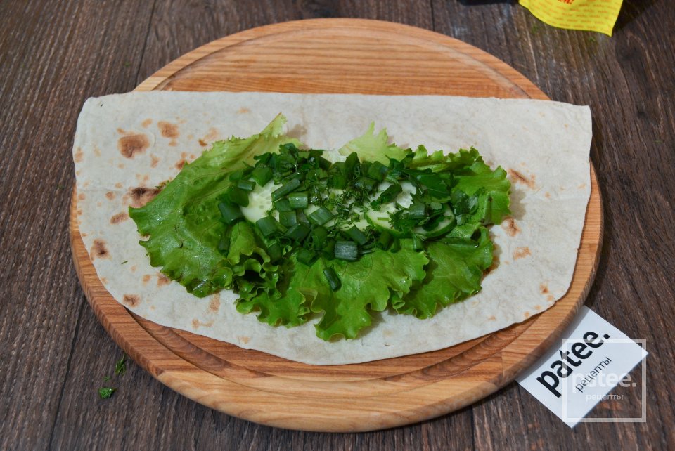 Шаурма с курицей и овощами - Шаг 16